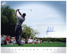 Load image into Gallery viewer, 5X Masters Champion Tiger Woods Signature, Masters Flag and Badges