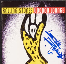 Load image into Gallery viewer, Keith Richards of the Rolling Stones : Authenticated signed CD Cover Voodoo Lounge