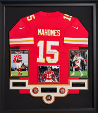 Load image into Gallery viewer, Patrick Mahomes Autographed Jersey And Replica Superbowl Rings