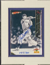 Load image into Gallery viewer, Marilyn Monroe and Joe DiMaggio