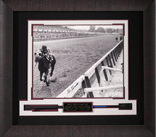 Load image into Gallery viewer, Secretariat GOAT Belmont Stakes B&amp;W with JSA Authenticated signature from jockey Ron Turcotte 503
